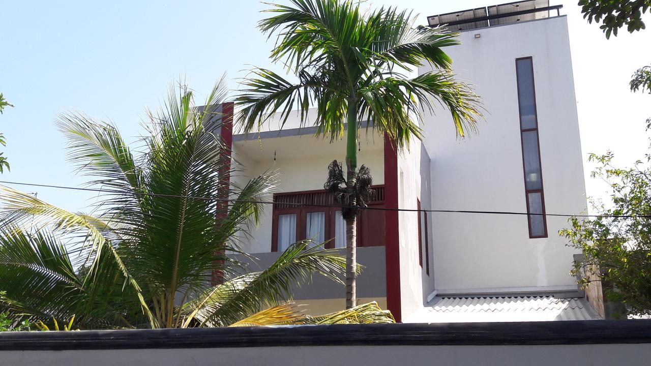 Sudarshi'S Home Dehiwala-Mount Lavinia Екстериор снимка